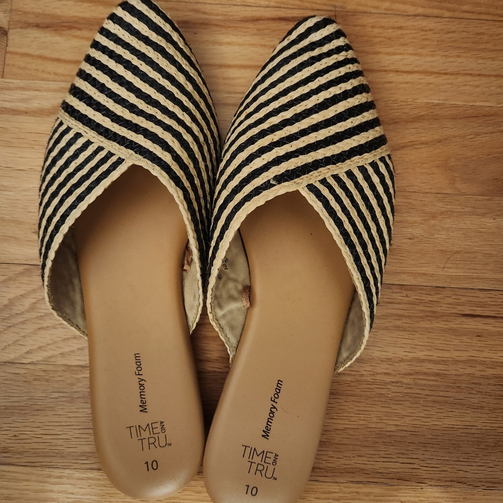 Time and Tru Raffia Mules